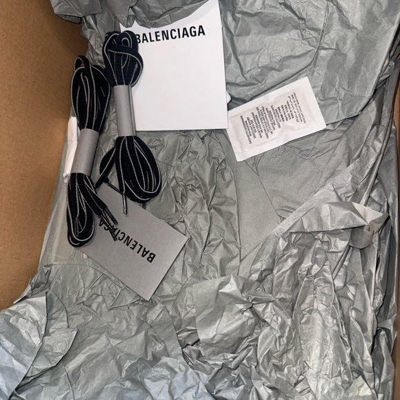 Balenciaga Track  low-top sneakers - Picture 12 of 14